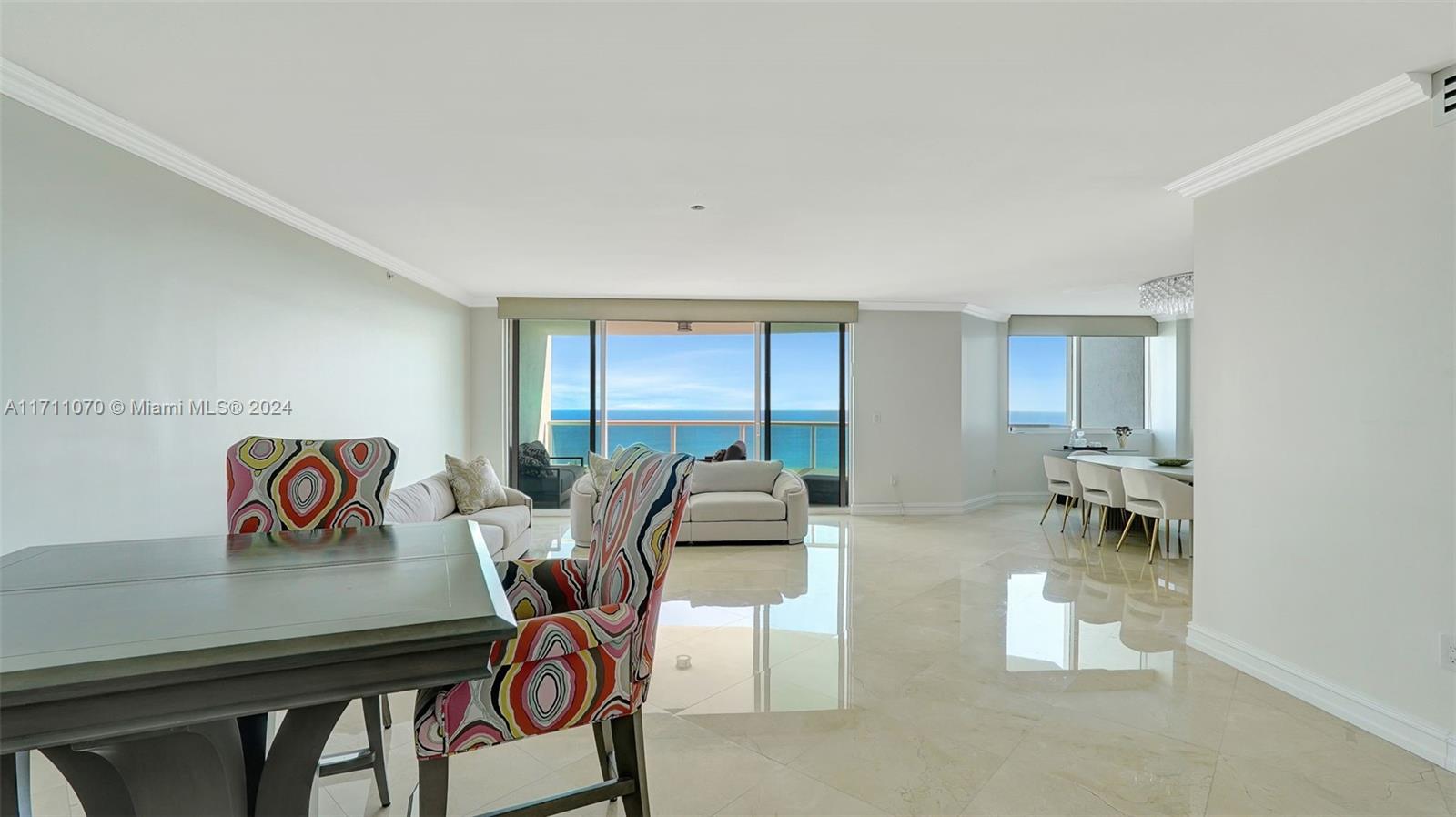 20201 E Country Club Dr Unit: PH2702