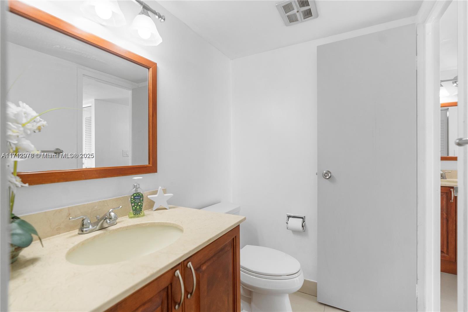 3675 N Country Club Dr # 105