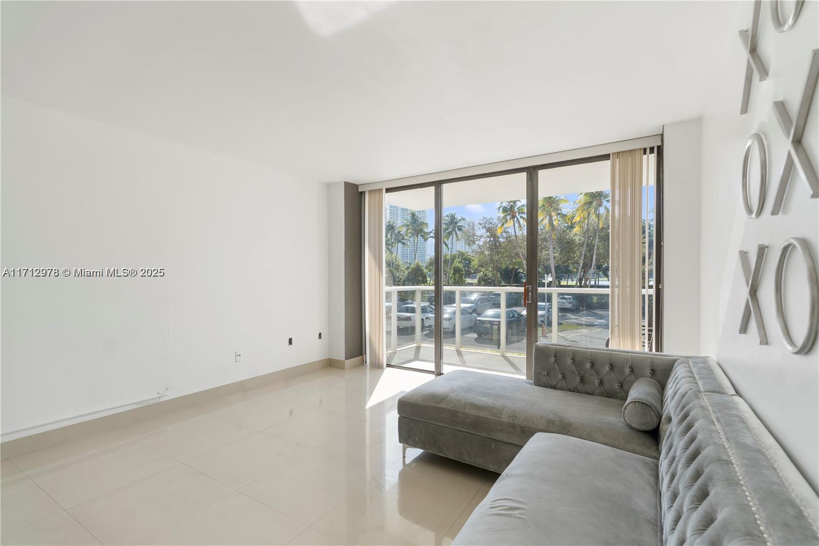 3675 N Country Club Dr # 105