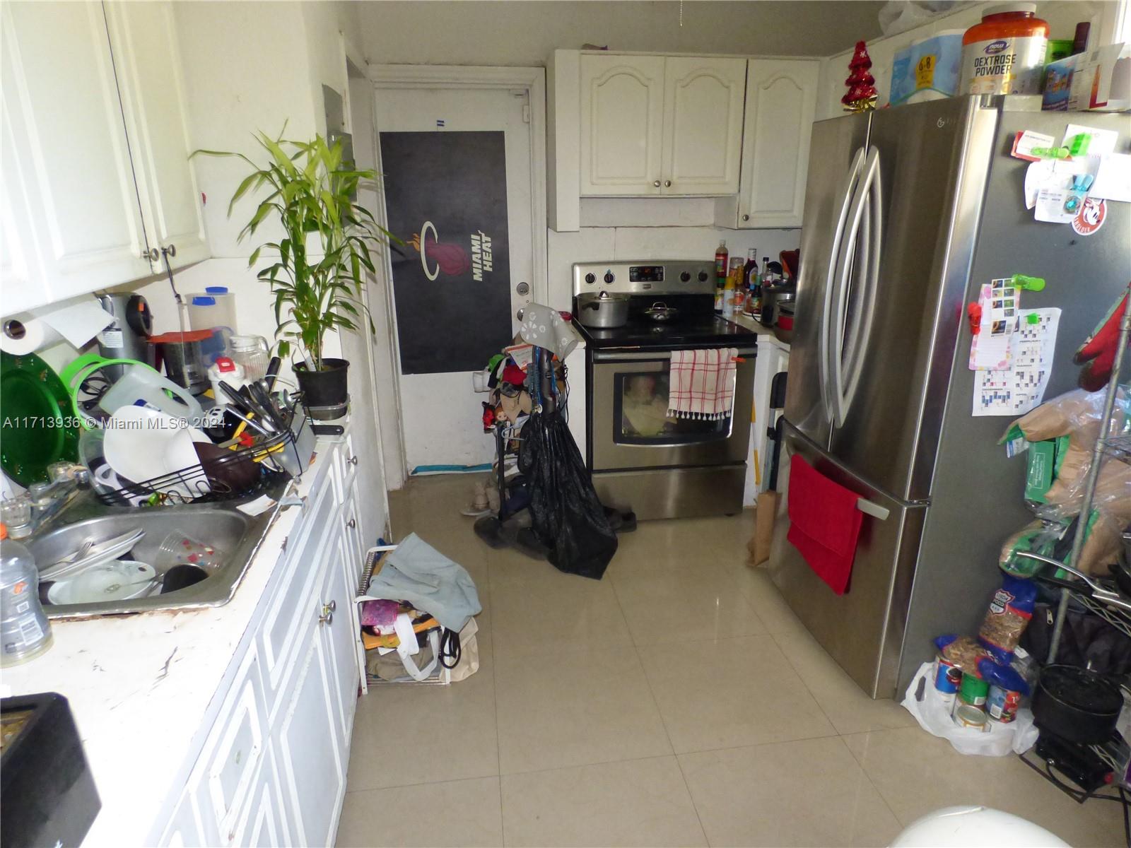 2740 NW 50th St