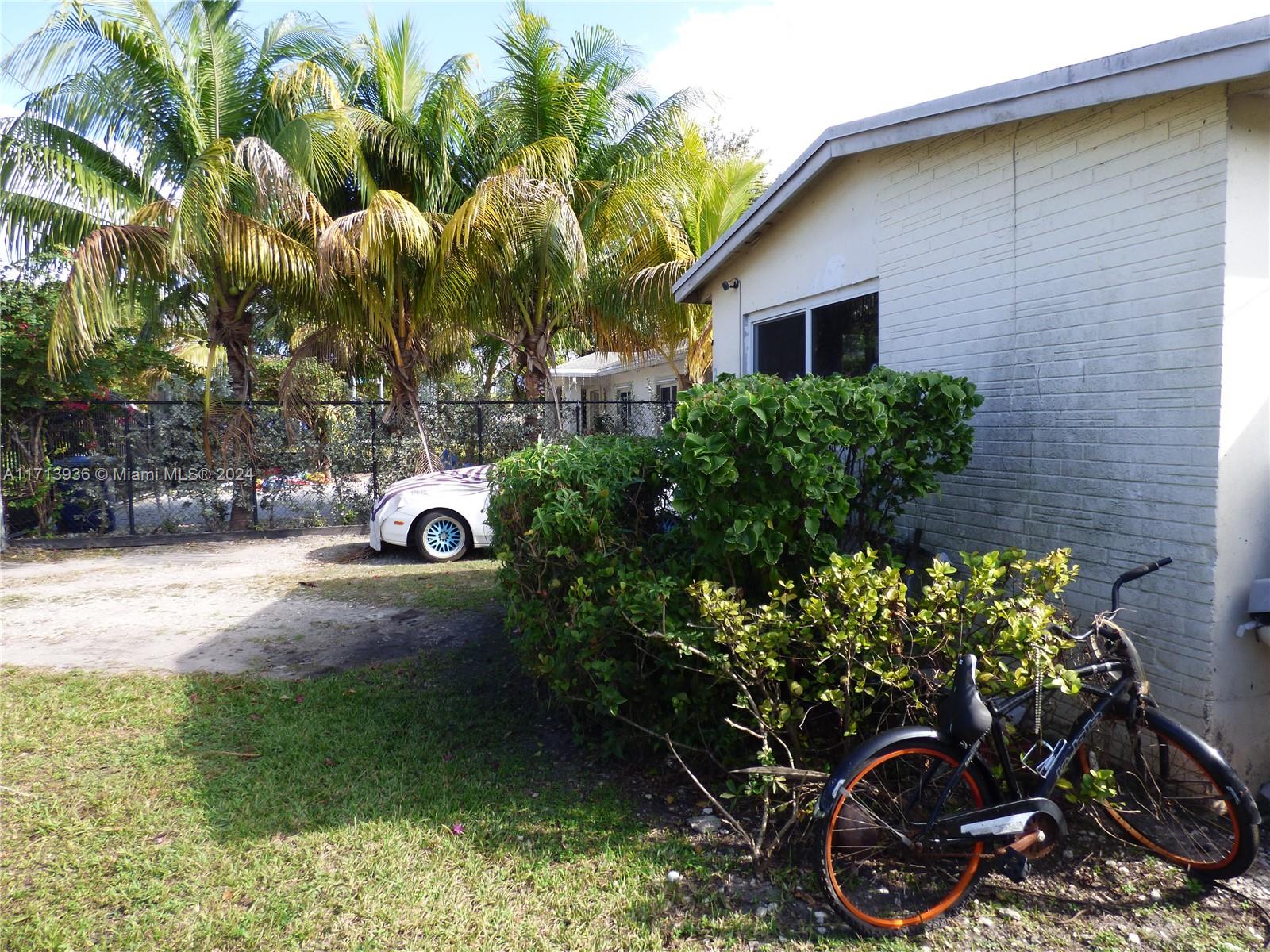 2740 NW 50th St