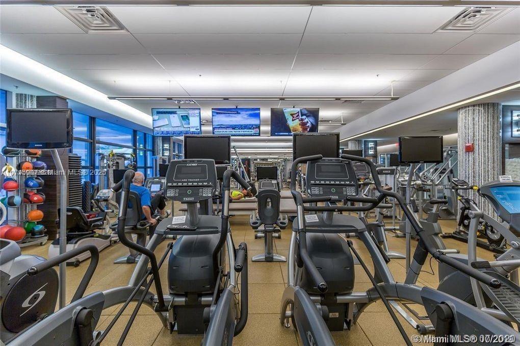 21150 Point Pl # 1101