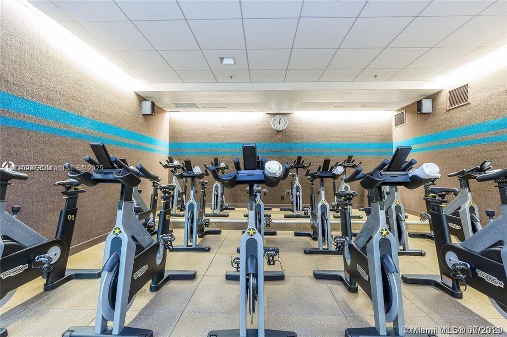 21150 Point Pl # 1101