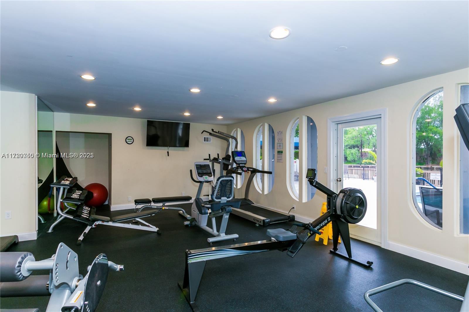 200 Diplomat Pkwy # 425