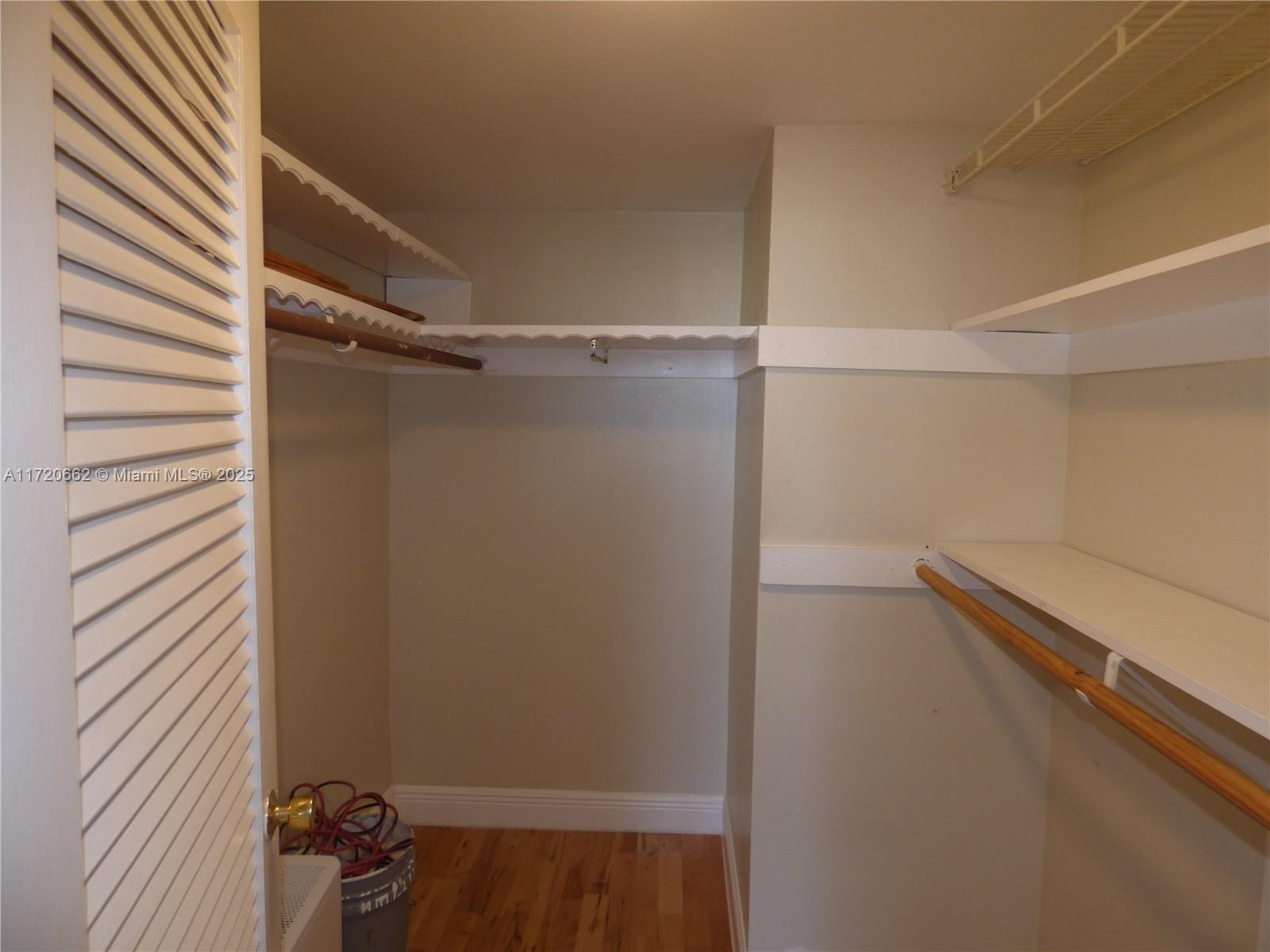 1551 NE Miami Gardens Dr Unit: 233