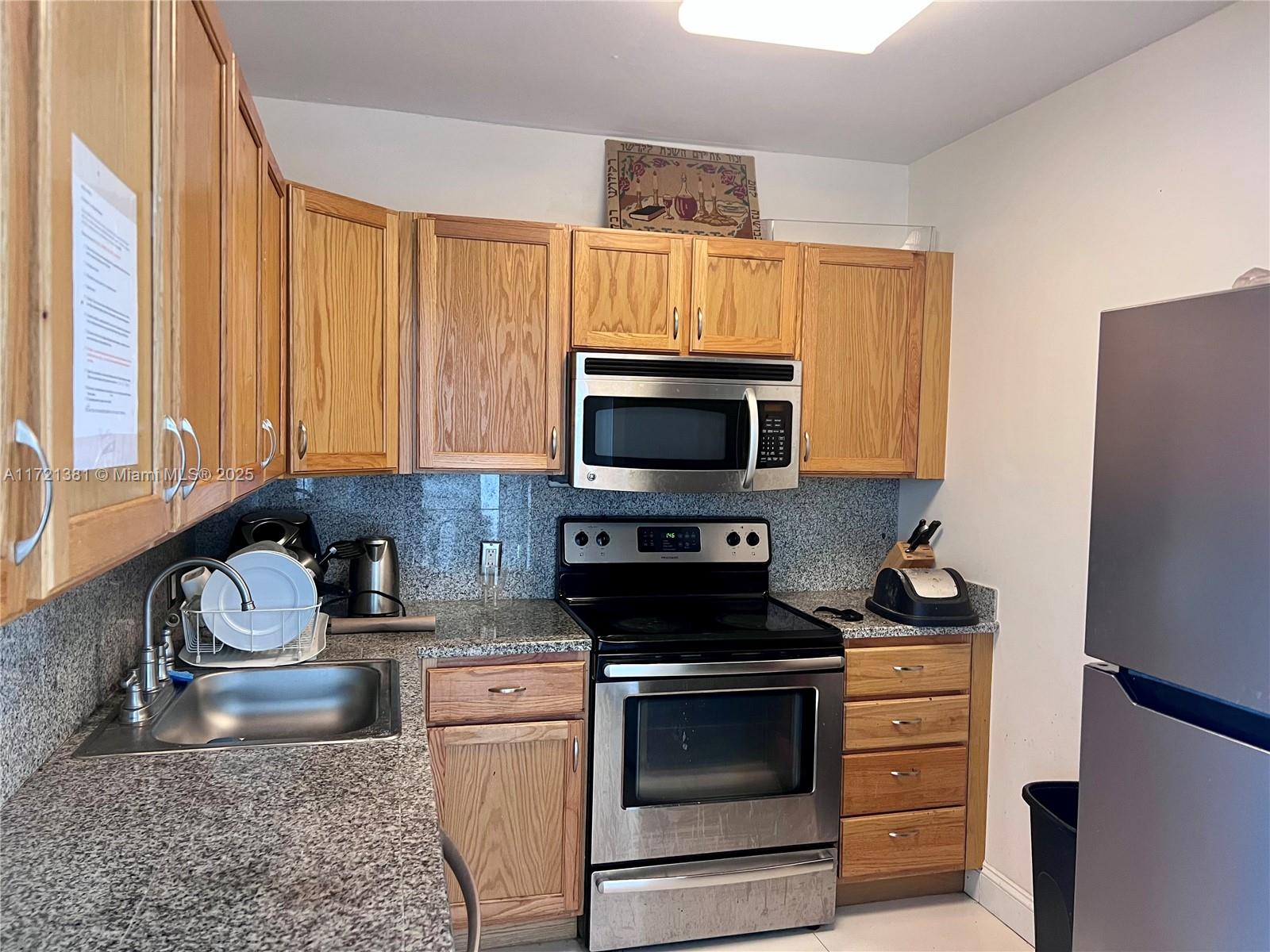 3625 N Country Club Dr # 504