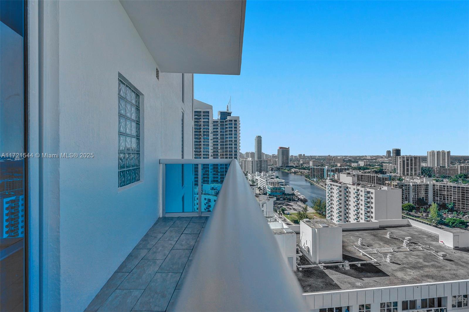 2711 S Ocean Dr # 2306