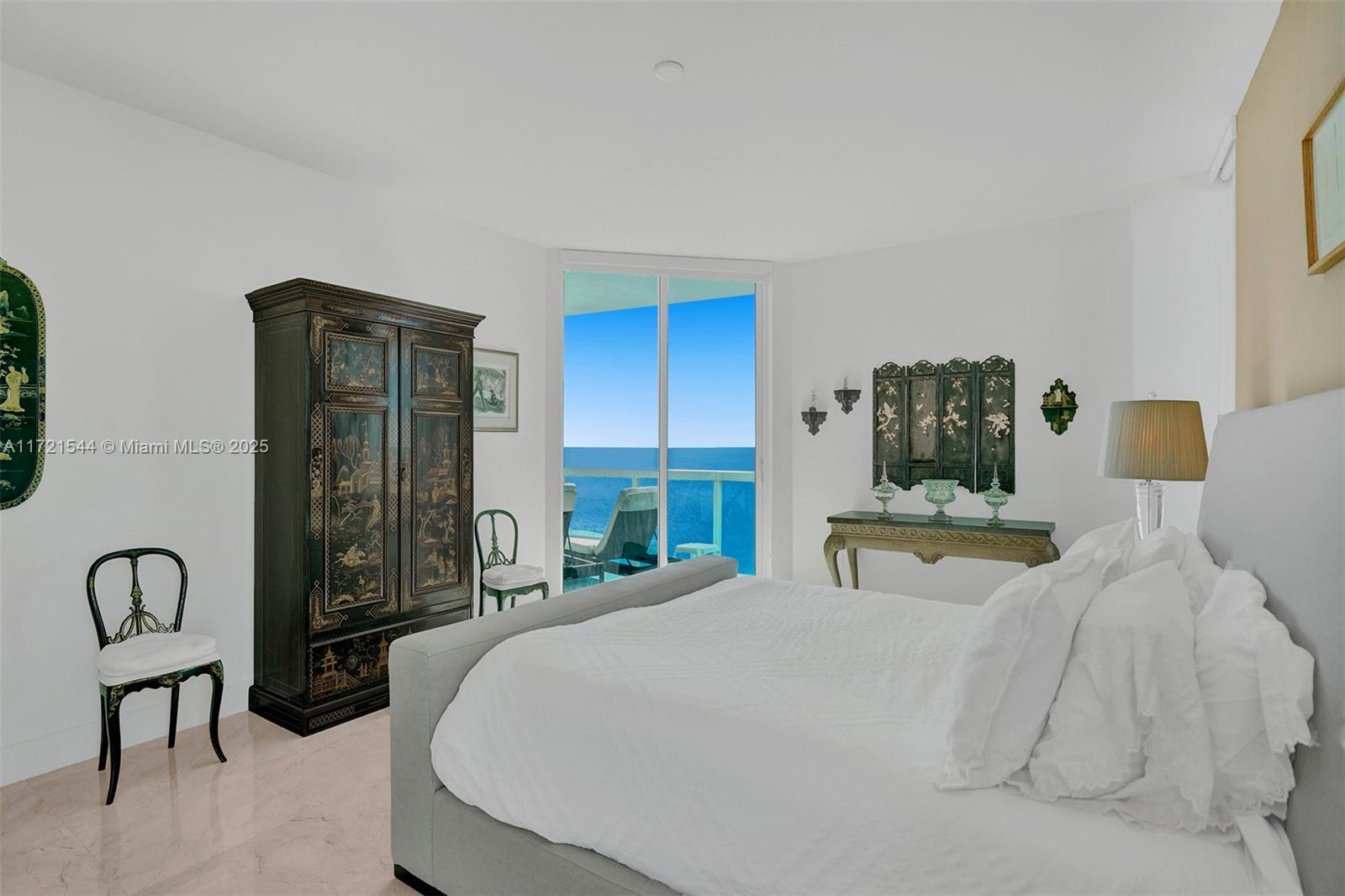 2711 S Ocean Dr # 2306