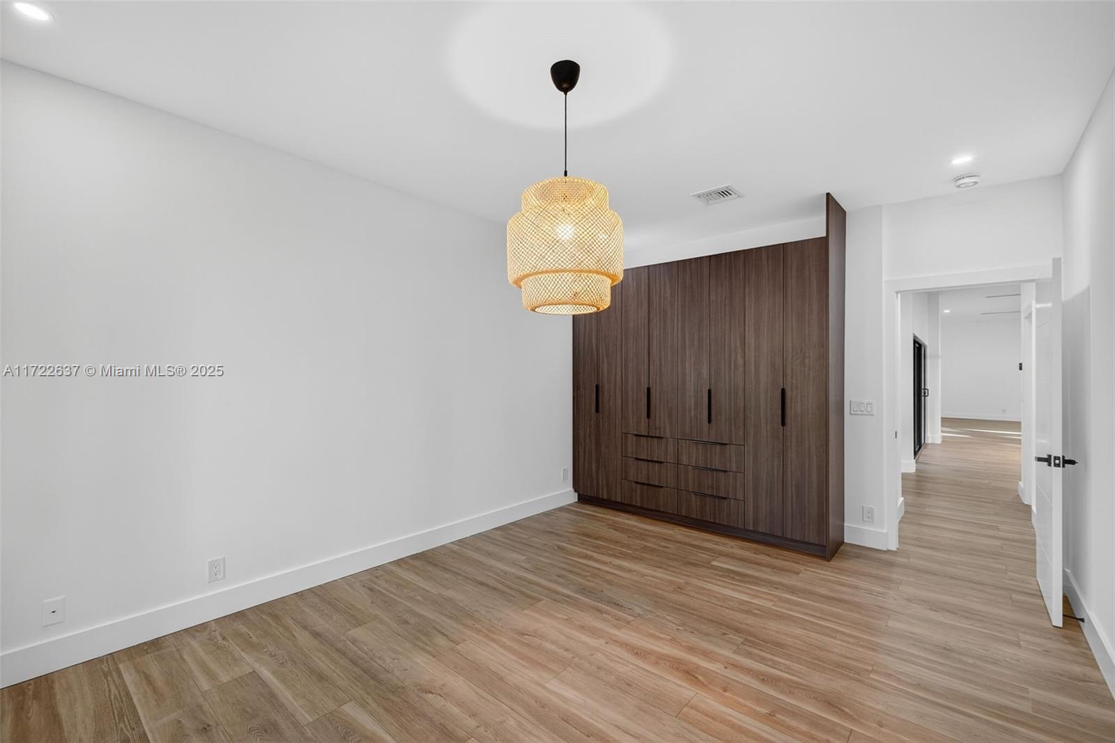 1511 SW 30th Pl