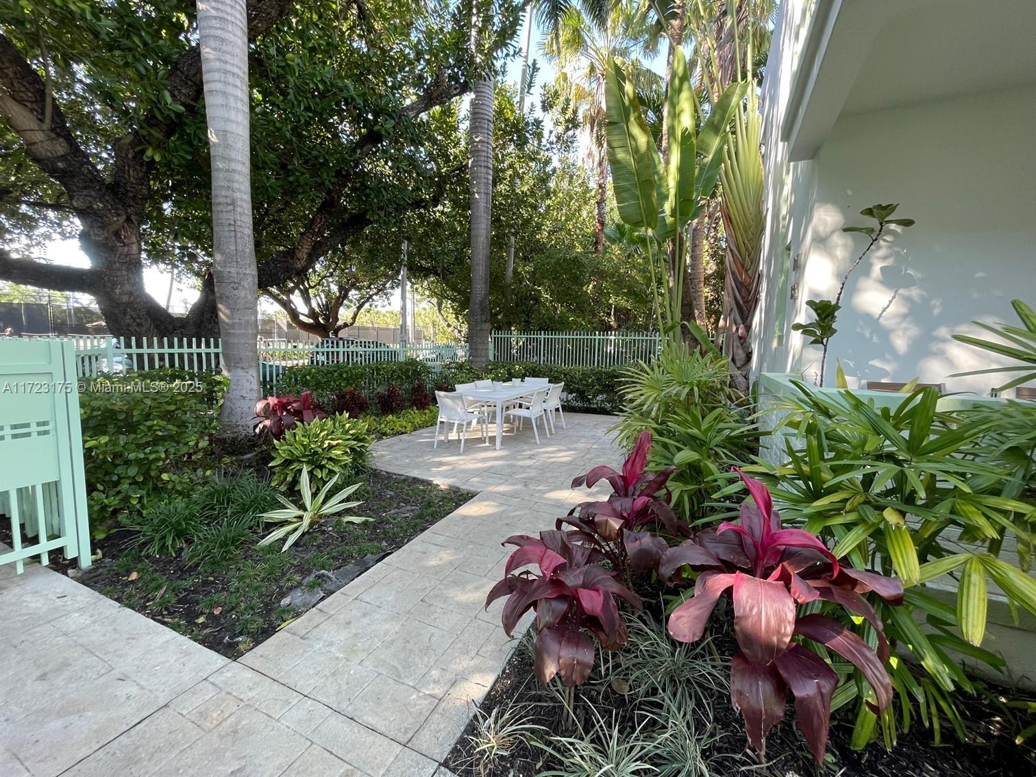 1215 Meridian Ave # 6