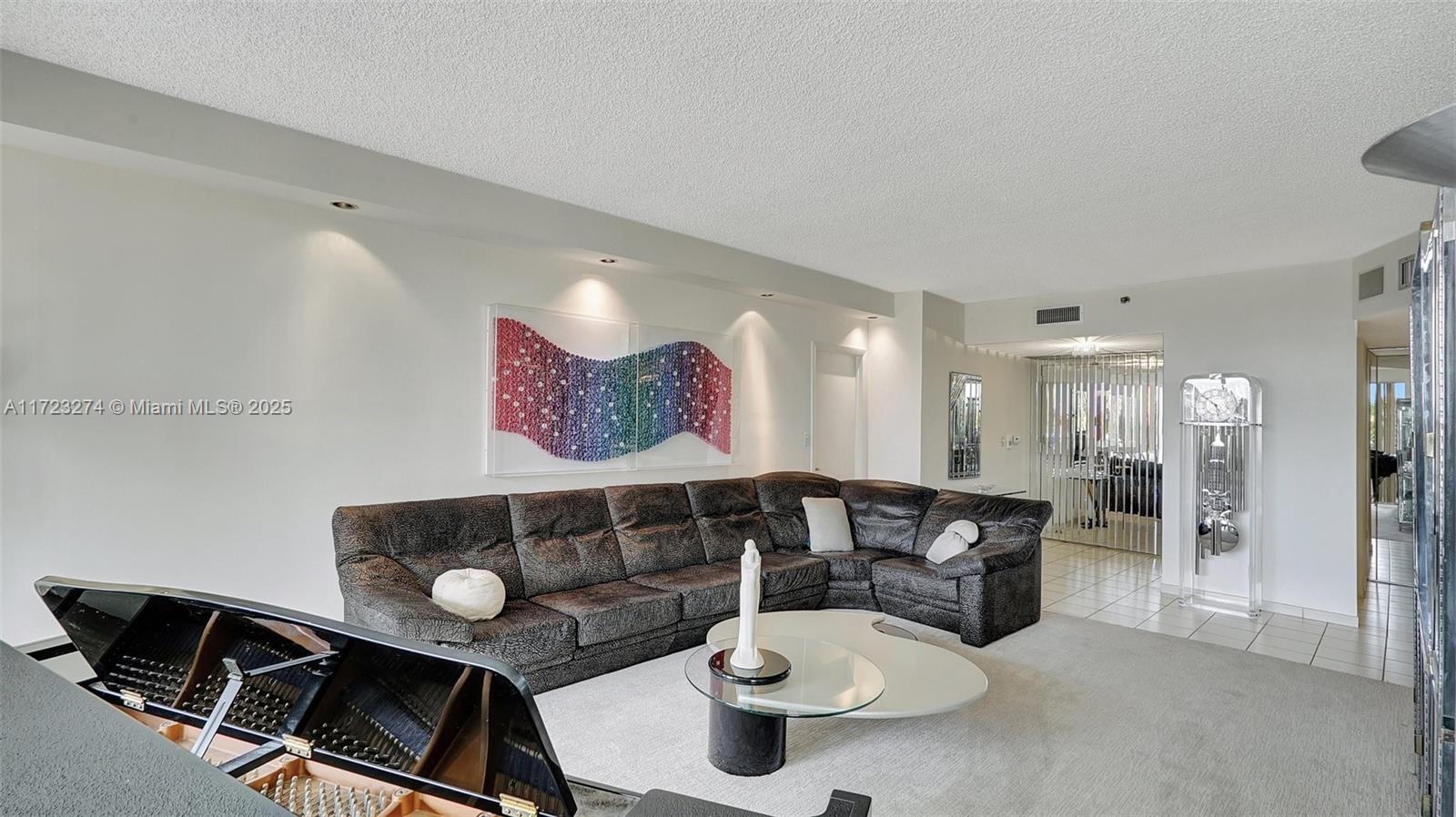 20281 E Country Club Dr # M6