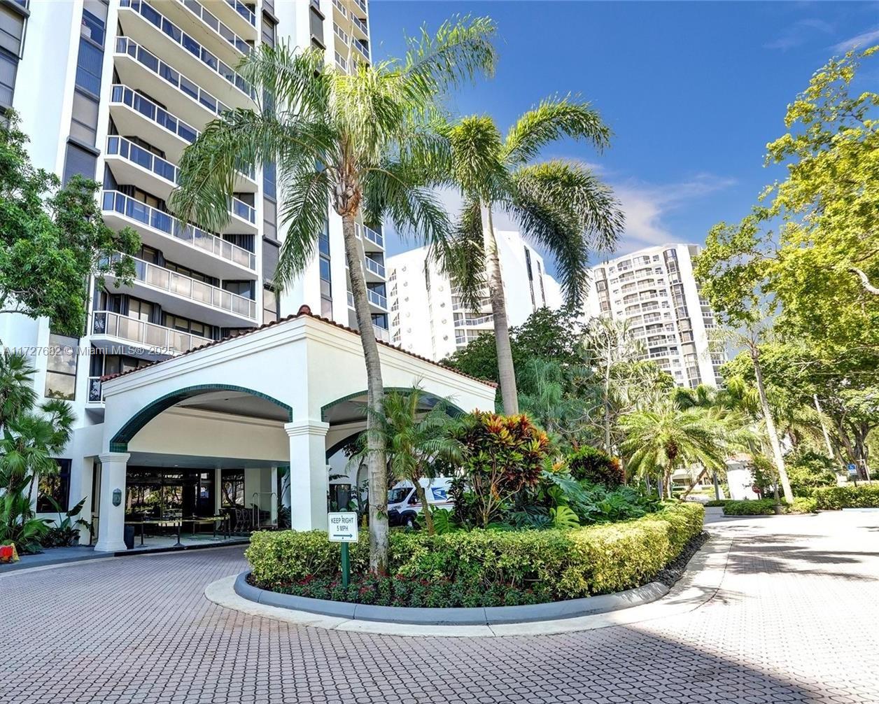 3640 Yacht Club Dr # 1705