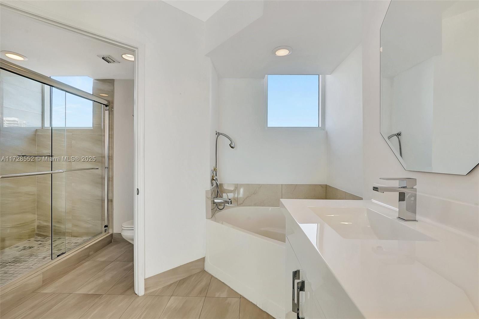 3370 Hidden Bay Dr # 910