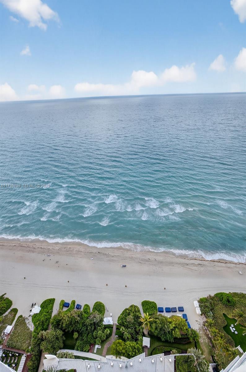 17121 Collins Ave # 3905