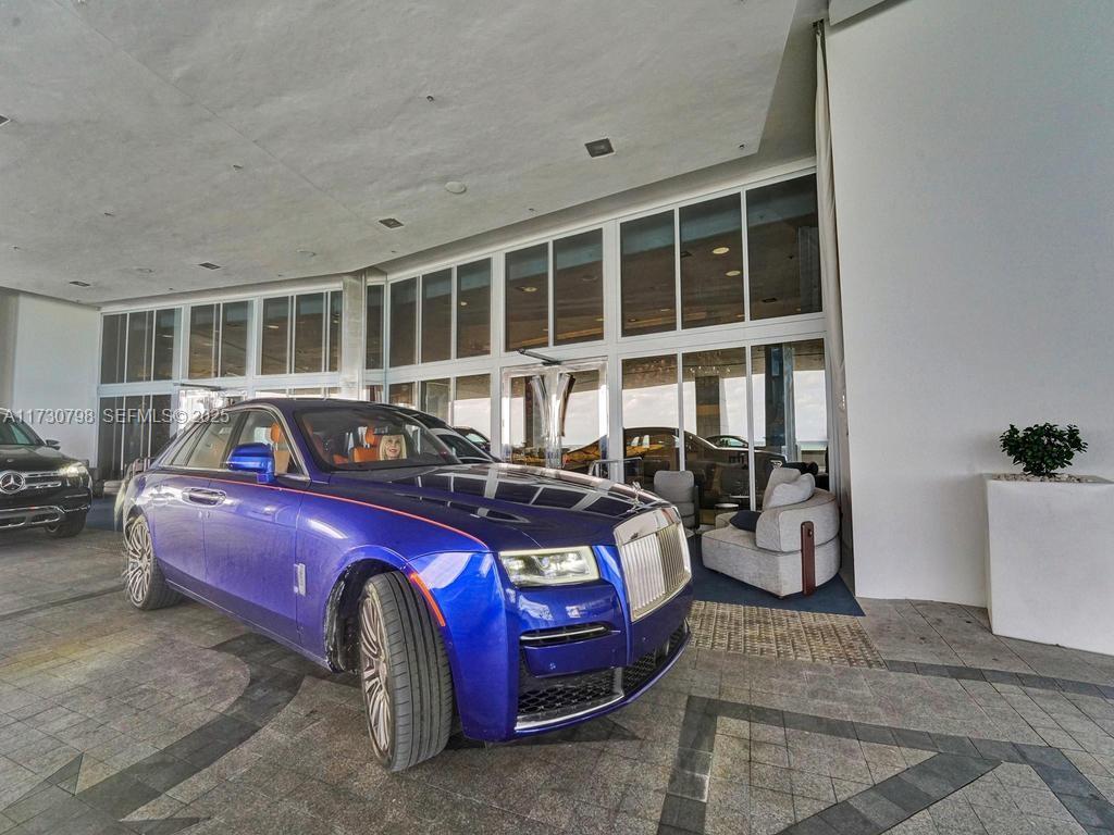 17121 Collins Ave # 3905