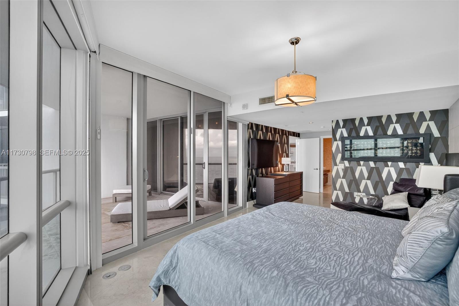 17121 Collins Ave # 3905