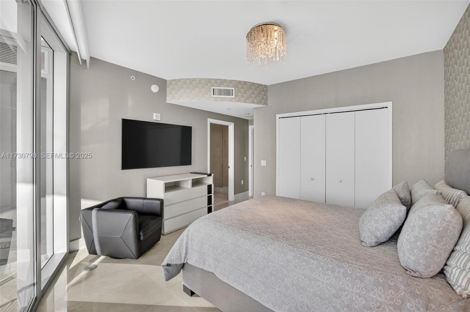 17121 Collins Ave # 3905