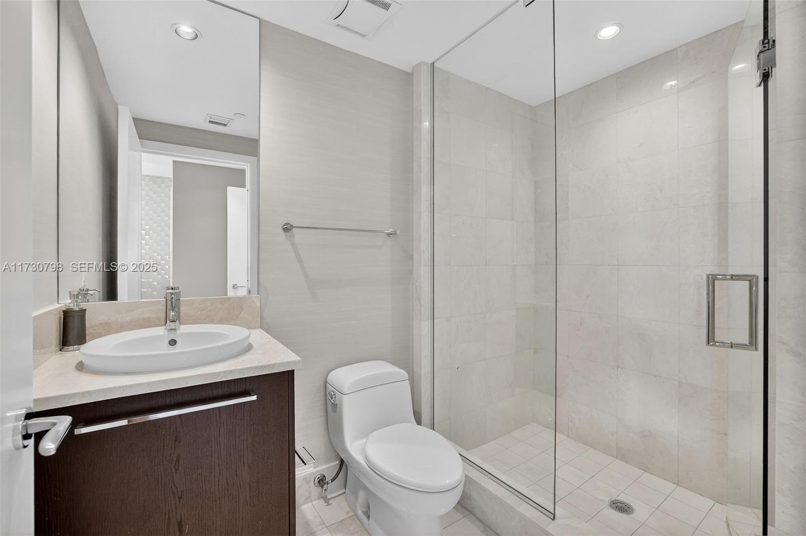 17121 Collins Ave # 3905