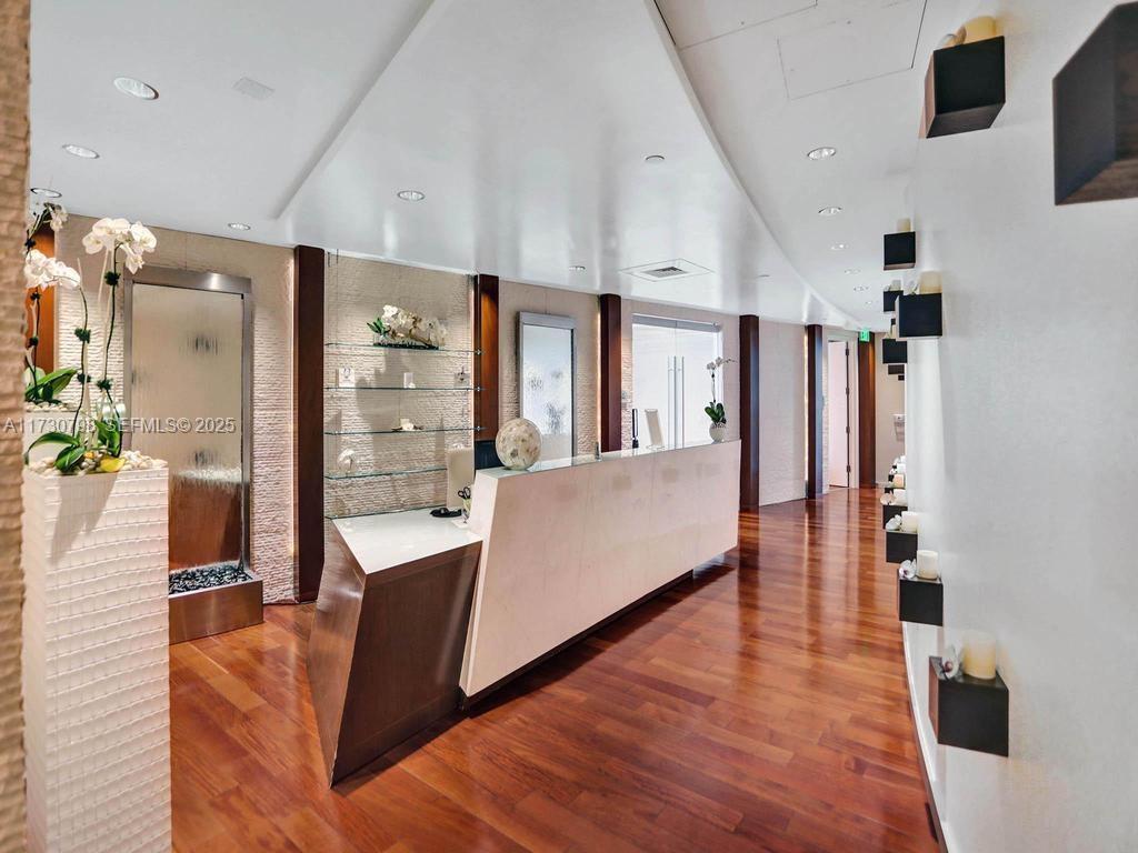 17121 Collins Ave # 3905