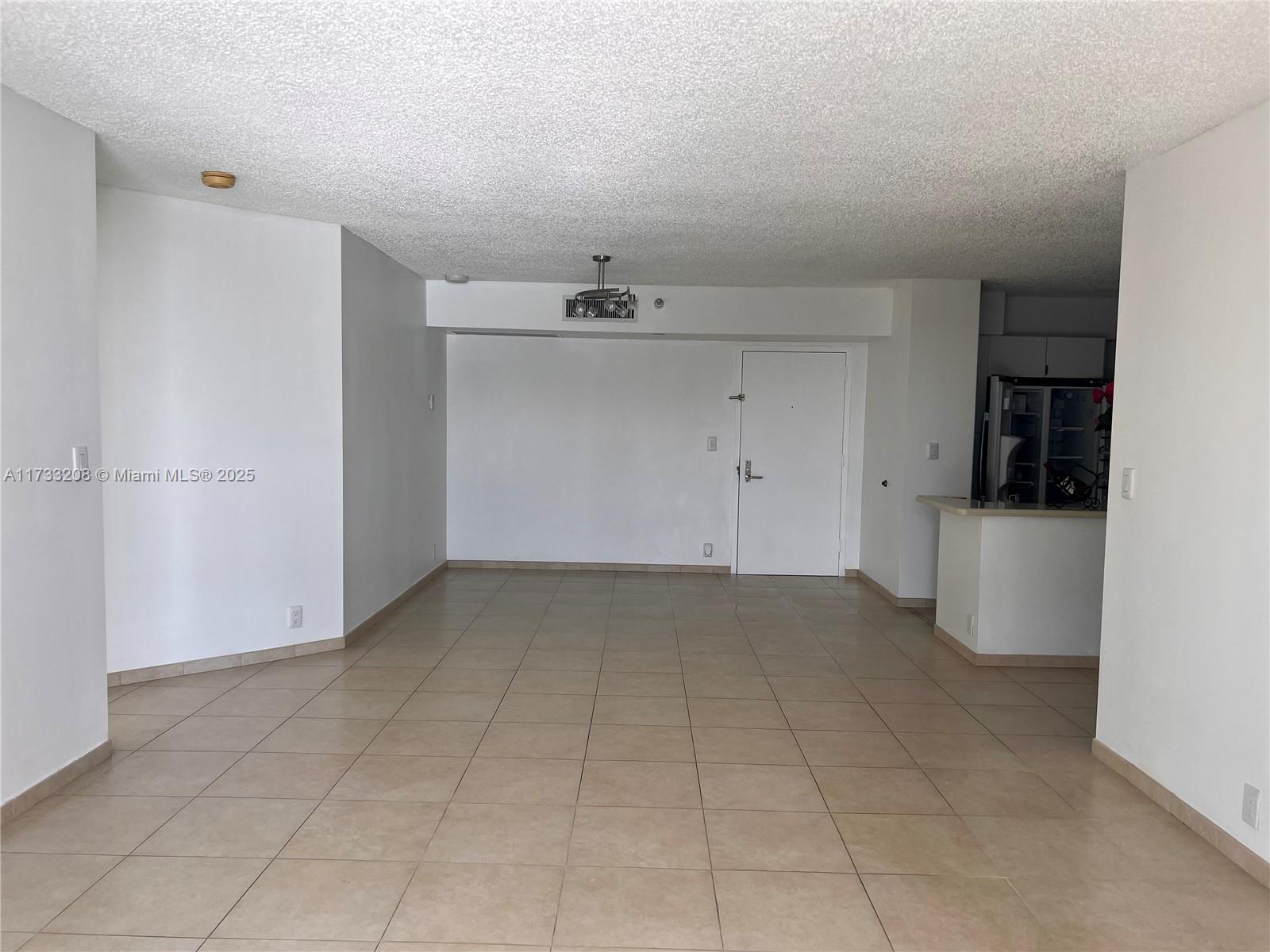 3530 Mystic Pointe Dr # 1004