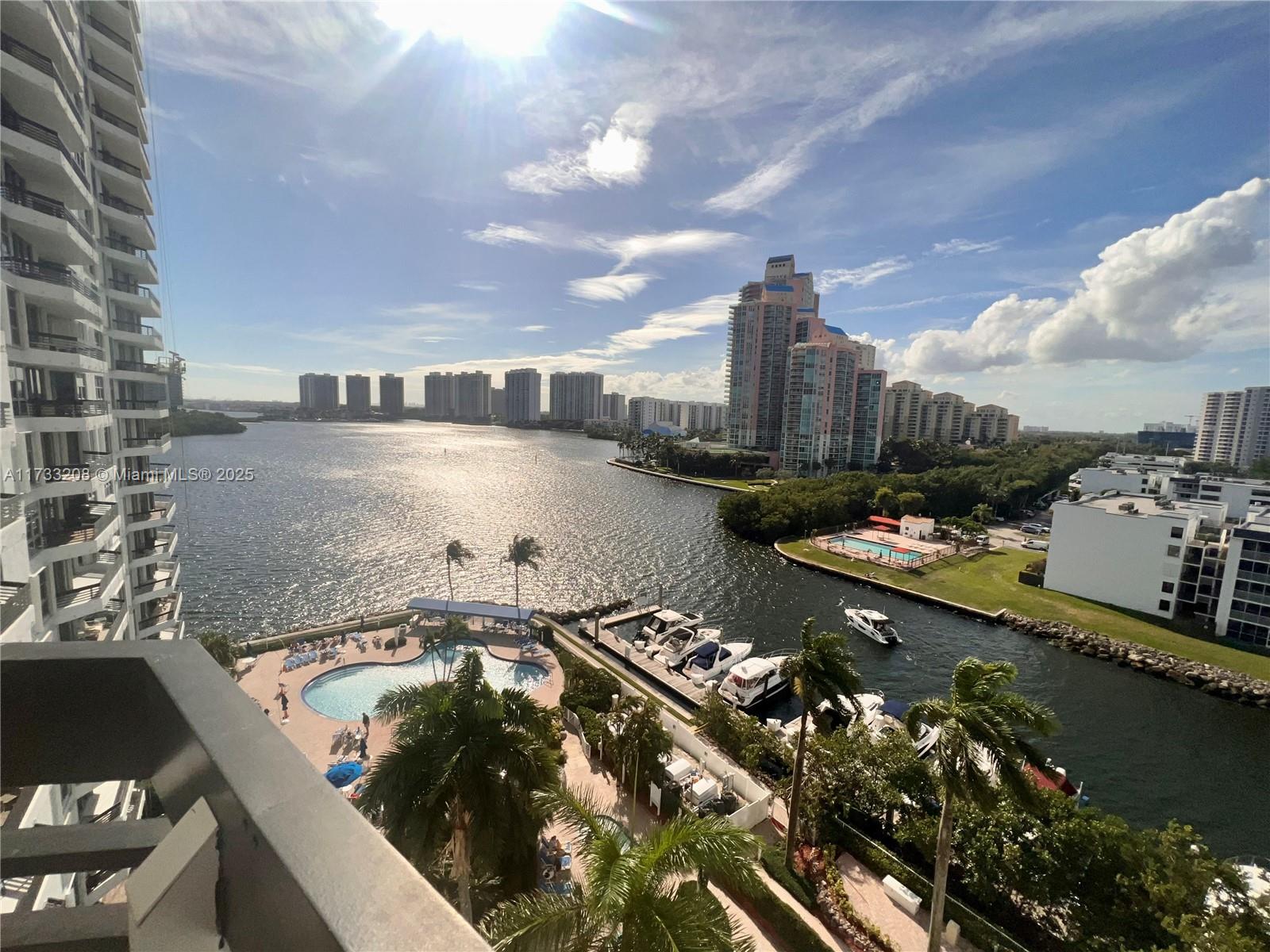 3530 Mystic Pointe Dr # 1004