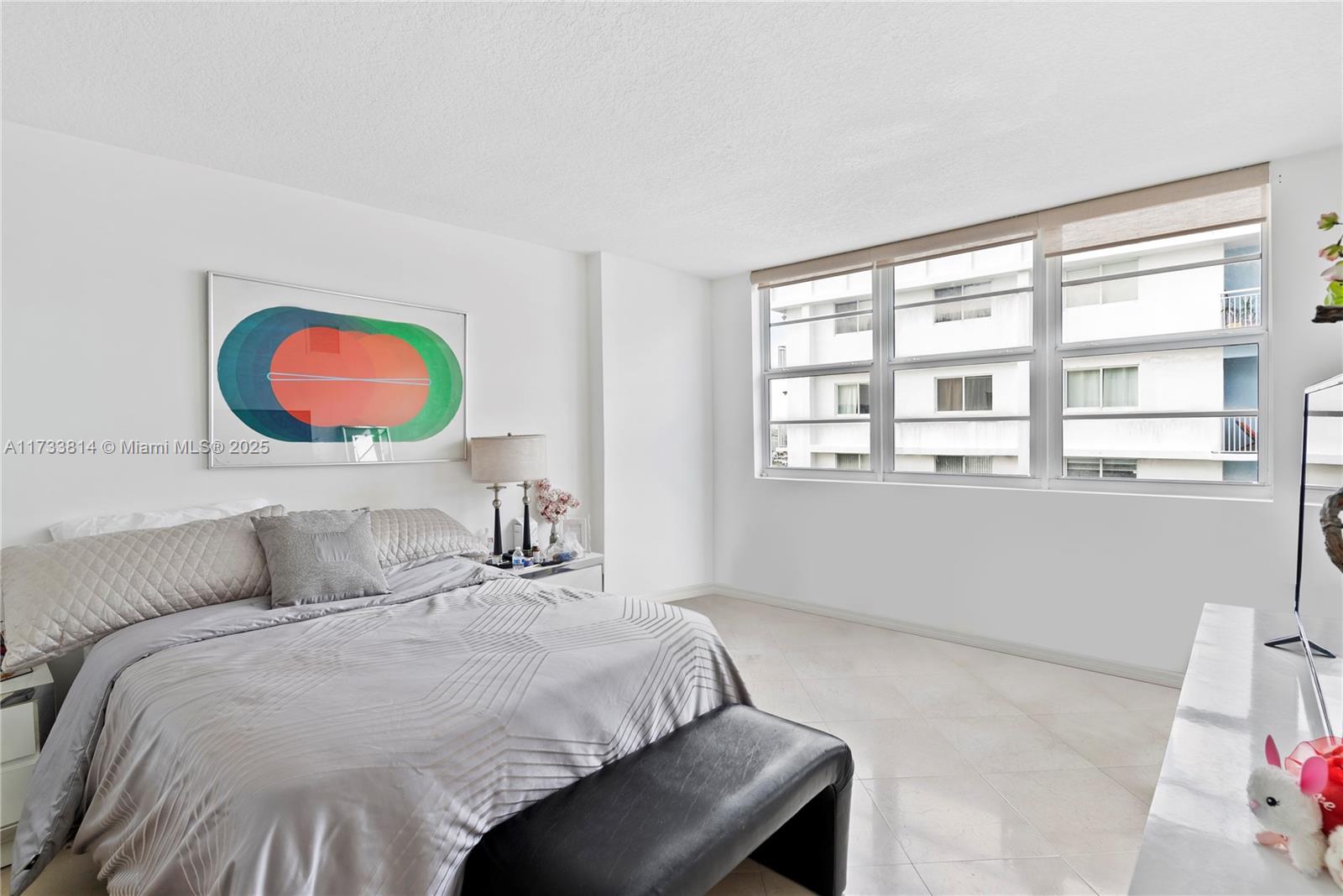 6917 Collins Ave # 1512