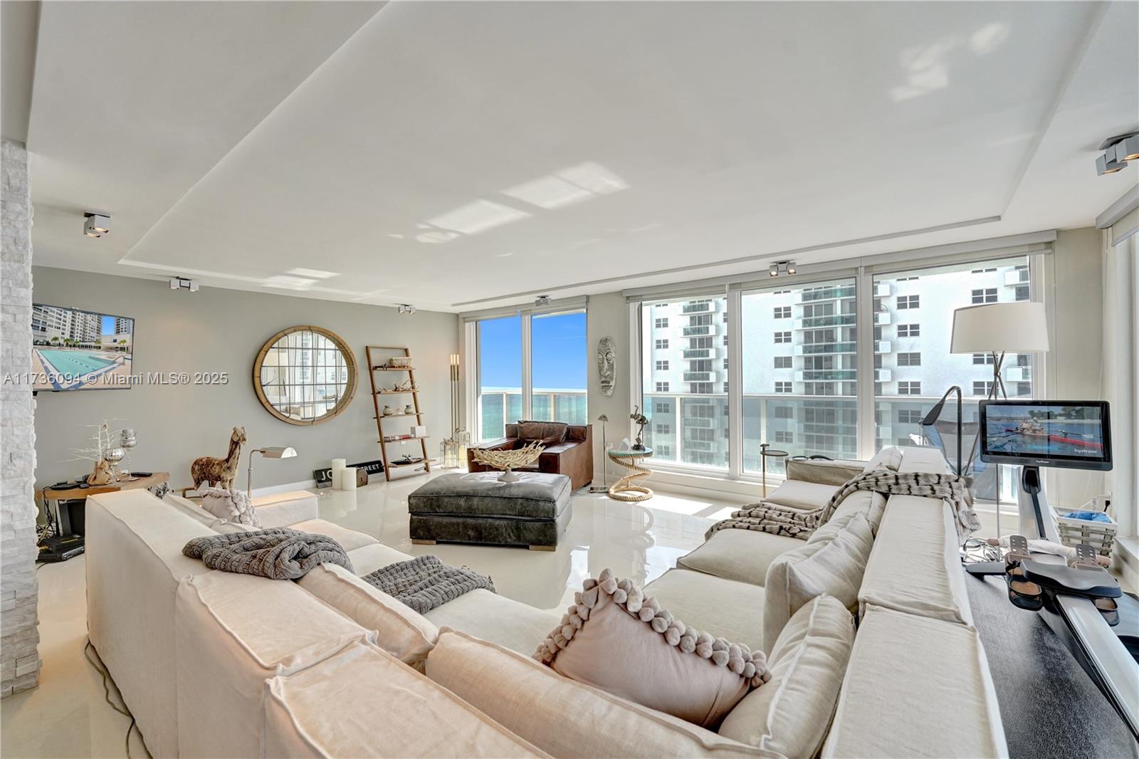 2751 S Ocean Dr # 908S