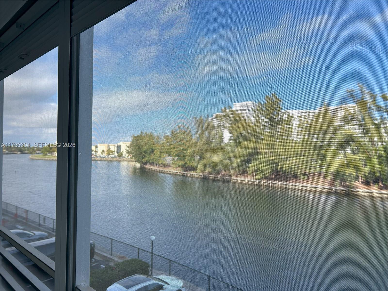 300 Diplomat pkwy # 310