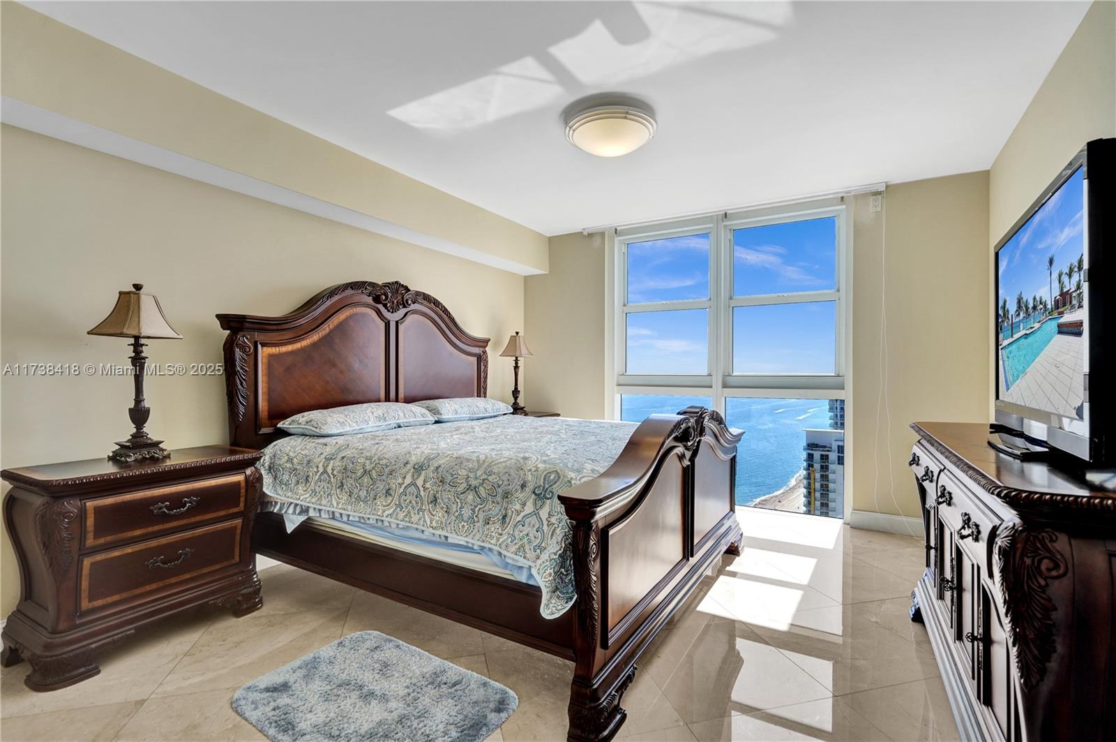 18911 Collins Ave # 3501