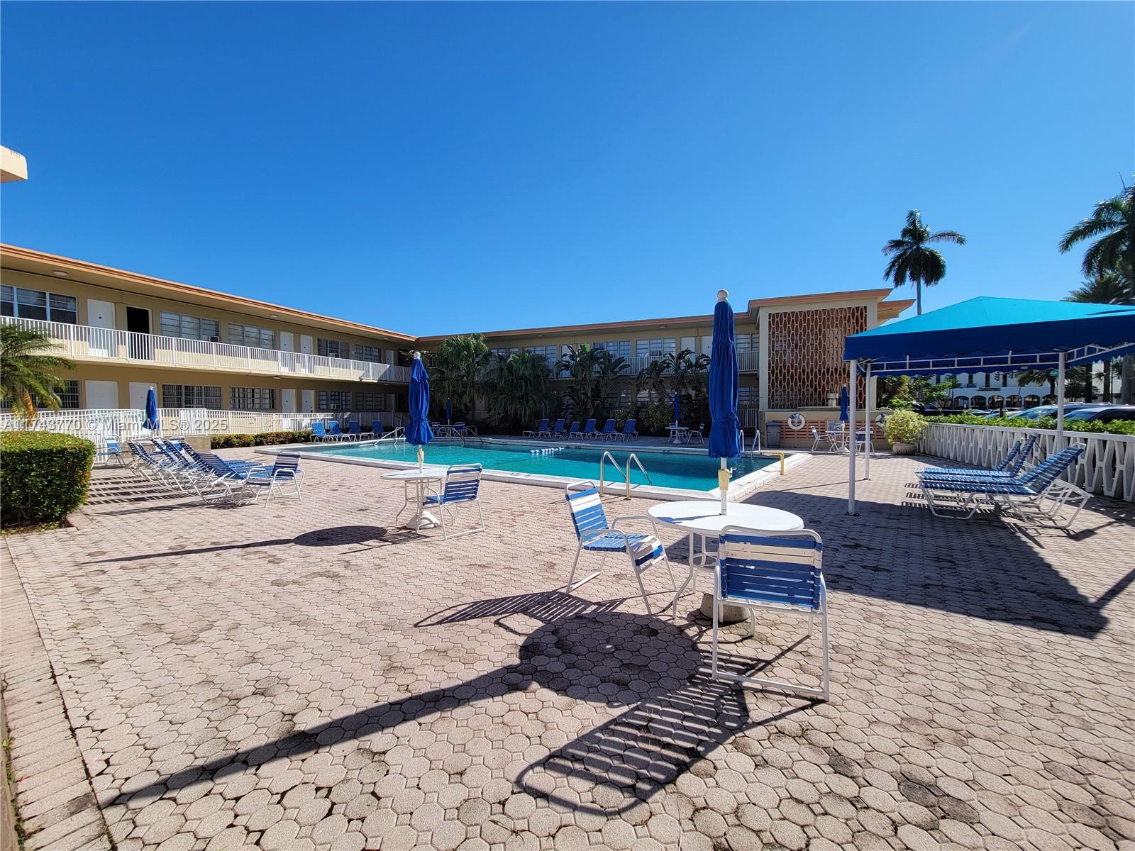 26 Diplomat Pkwy # 2210