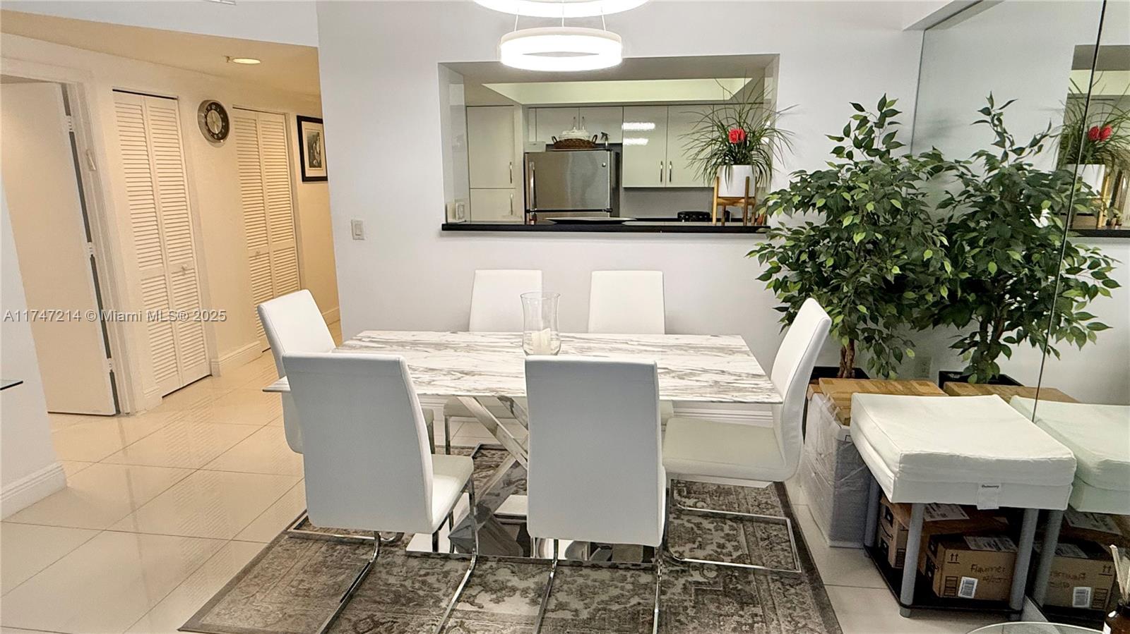 17375 Collins Ave # 1006
