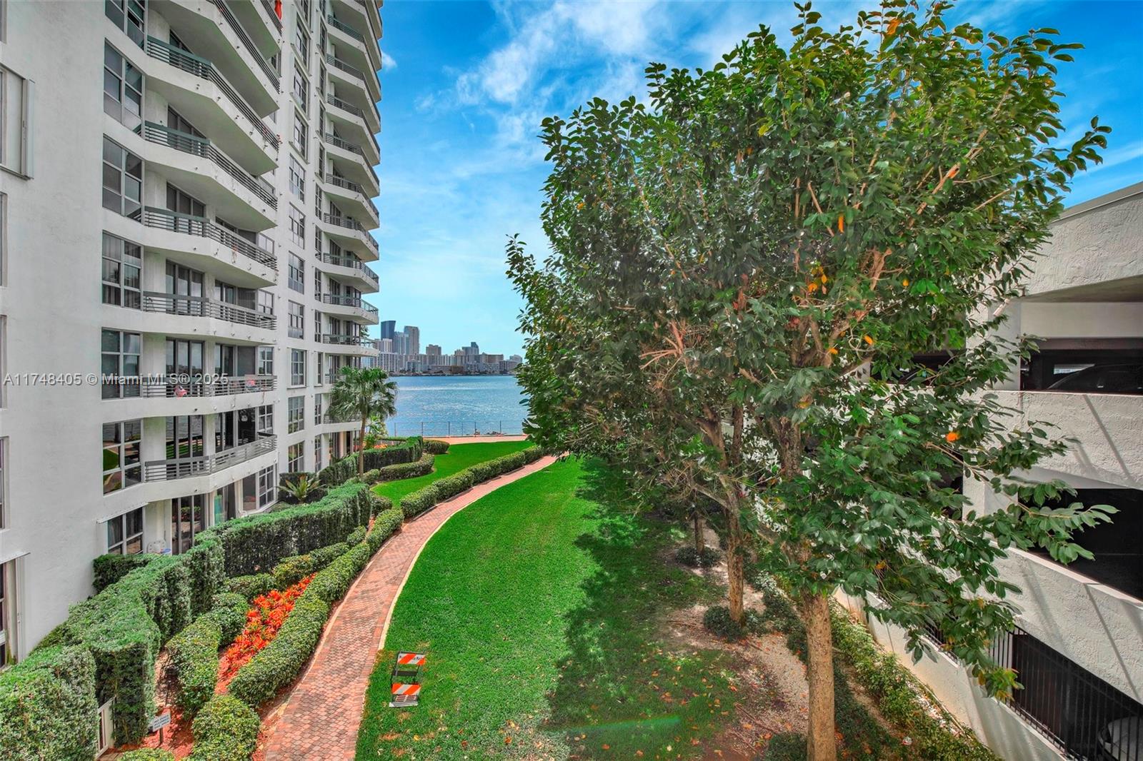 19101 NE 36th Ct # 307