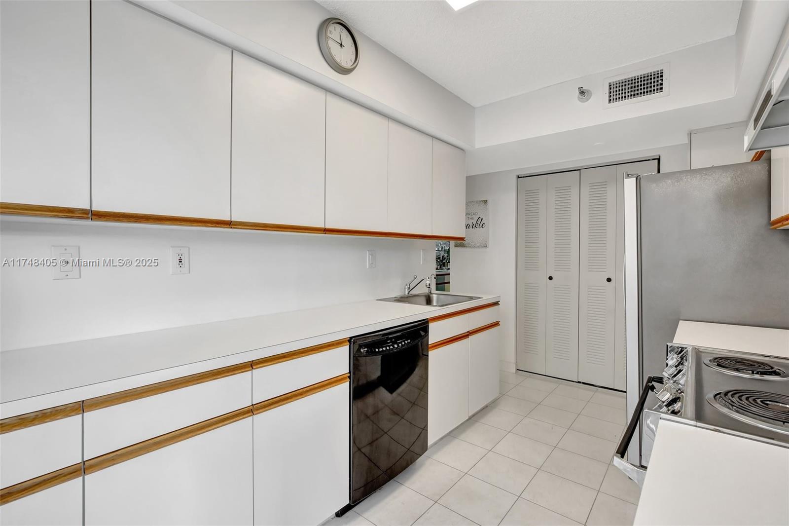 19101 NE 36th Ct # 307