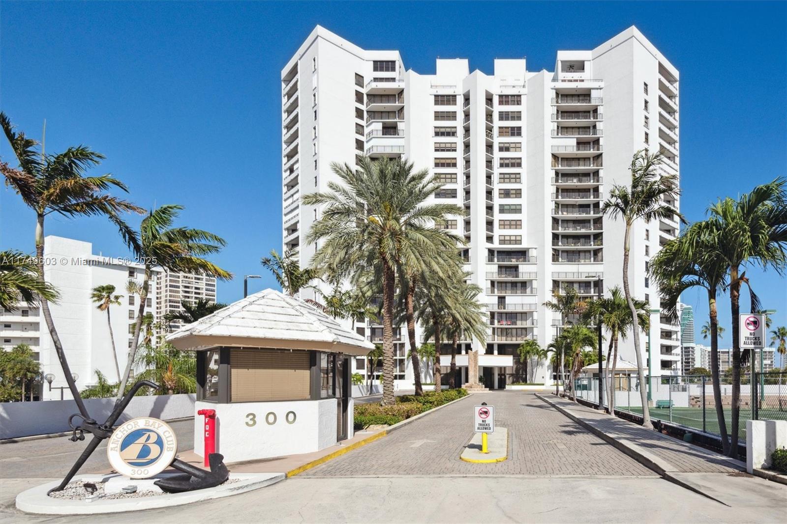 300 Three Islands Blvd Unit: PH2A