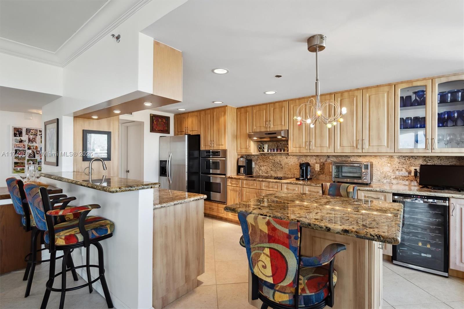 300 Three Islands Blvd Unit: PH2A