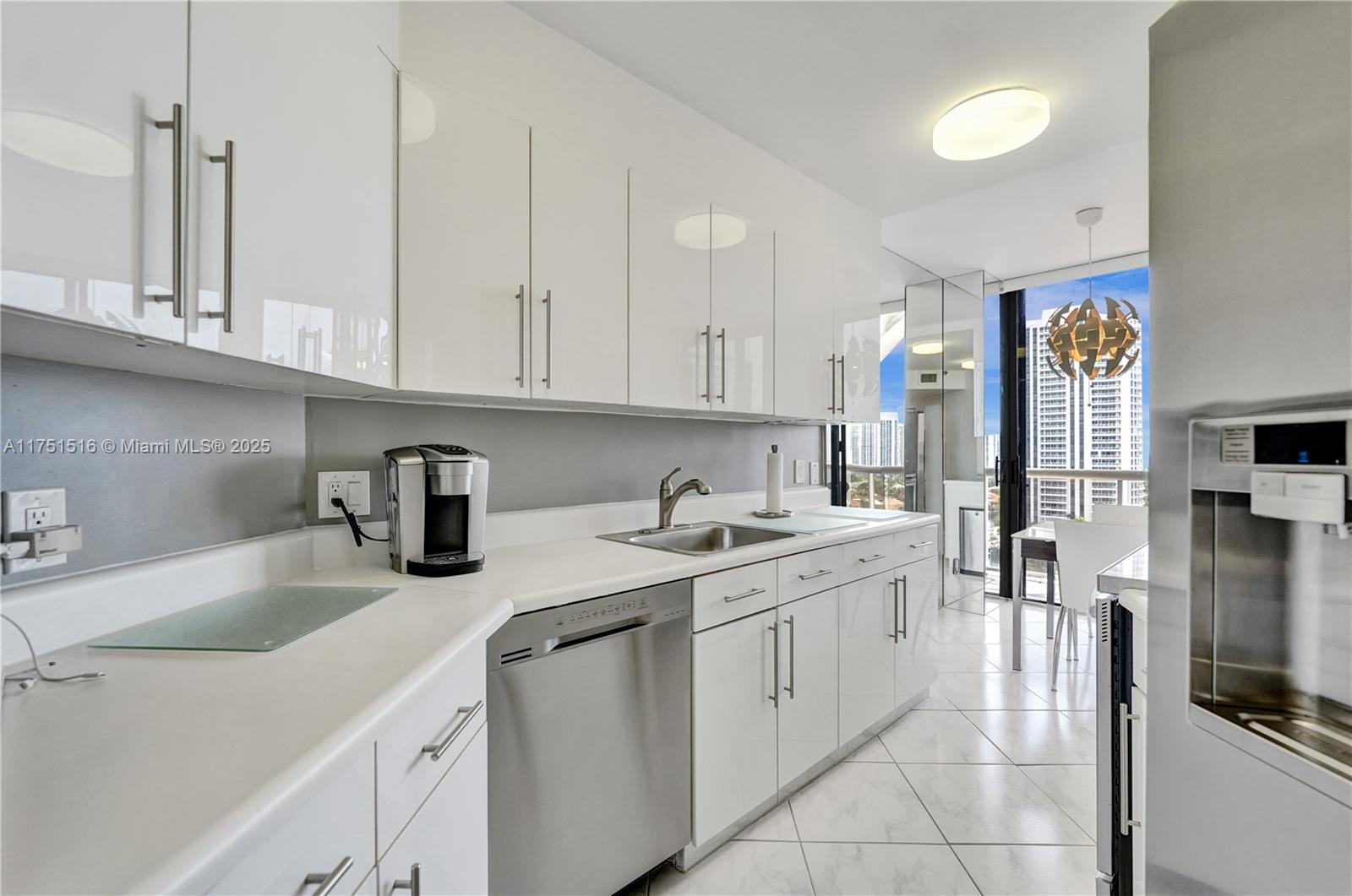 3610 Yacht Club Dr # 1505