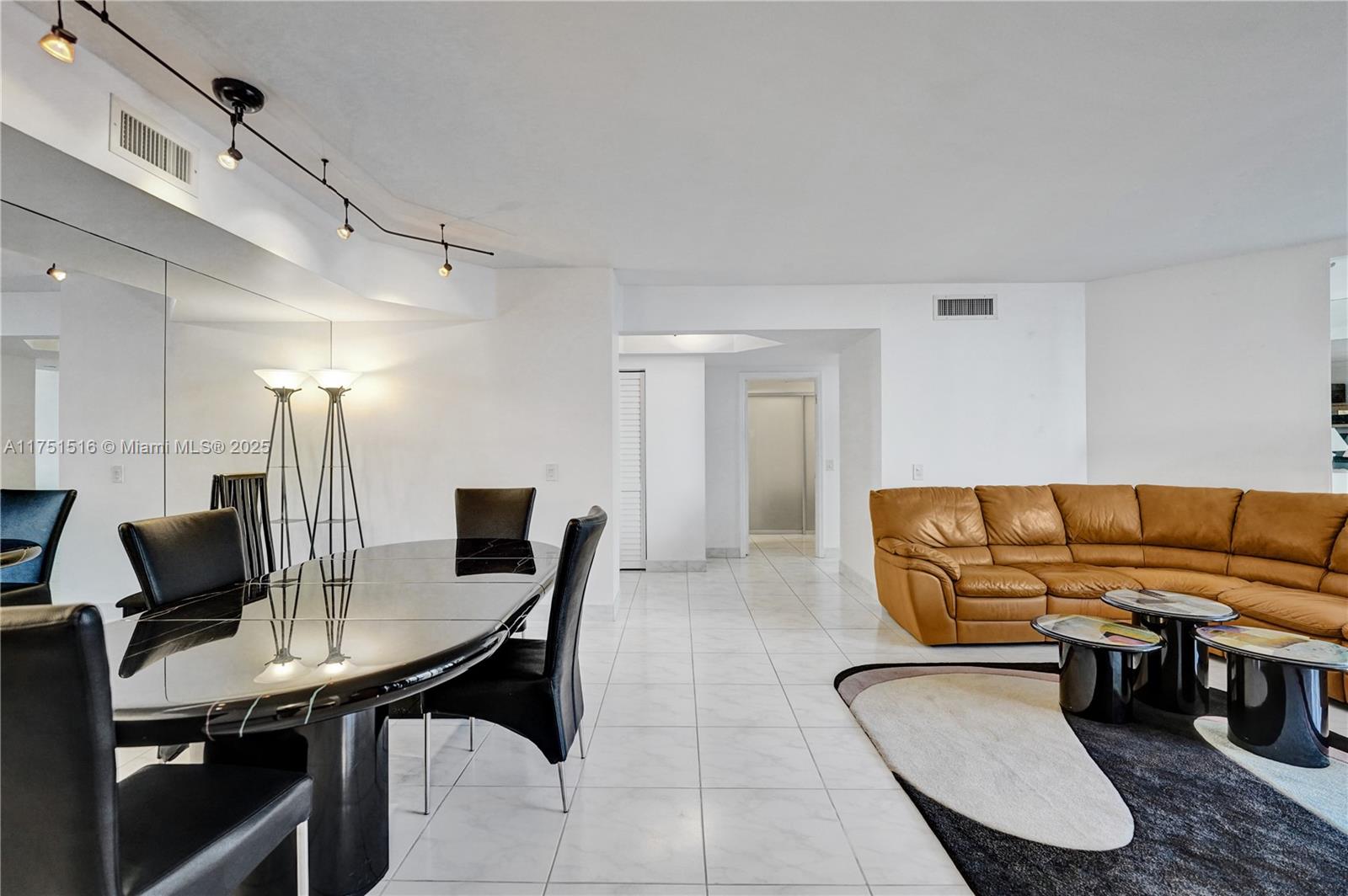 3610 Yacht Club Dr # 1505