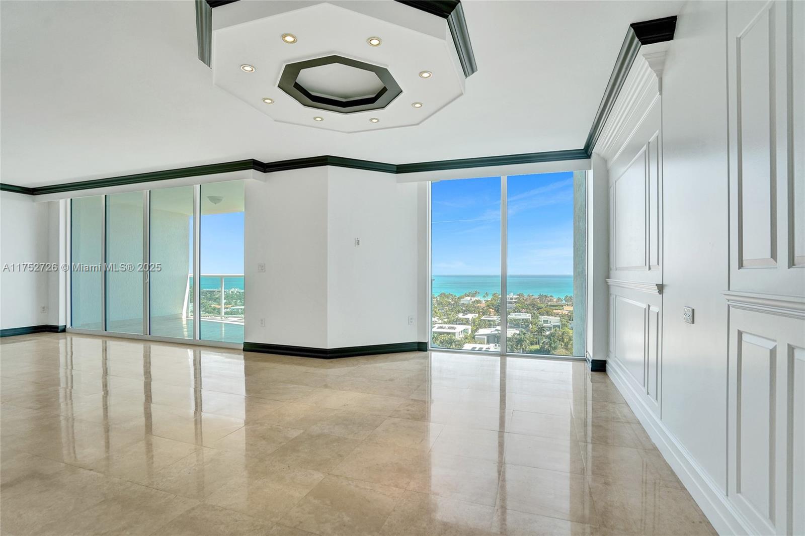 20201 E Country Club Dr # 1704