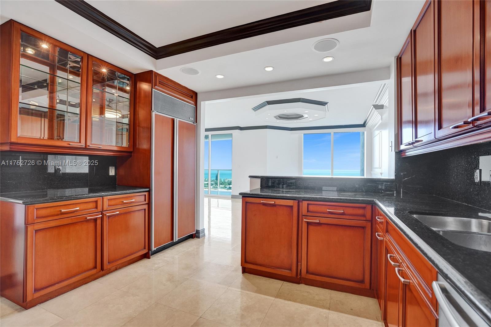 20201 E Country Club Dr # 1704