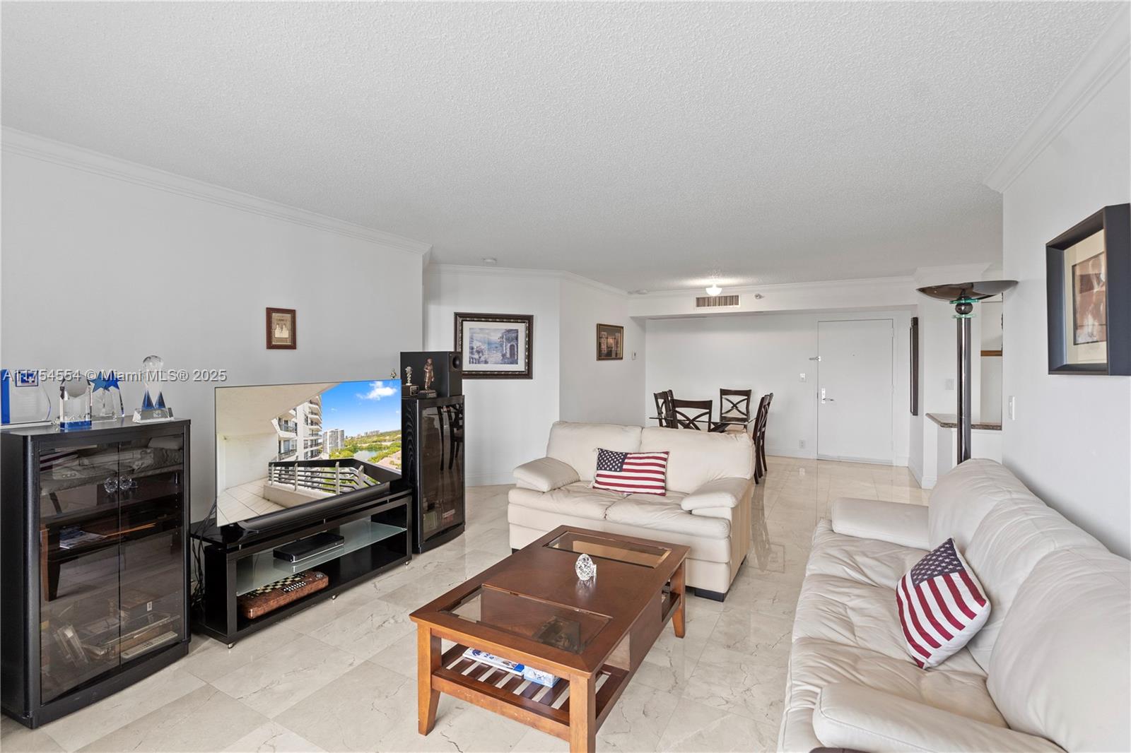 3530 Mystic Pointe Dr # 1508