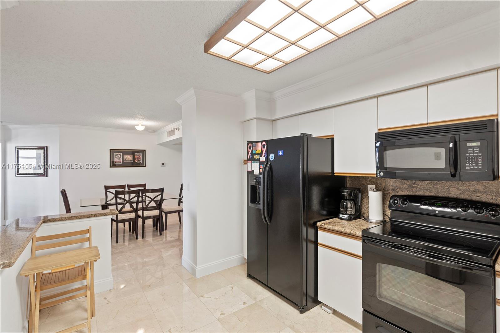 3530 Mystic Pointe Dr # 1508