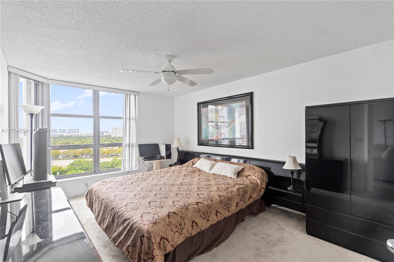 3530 Mystic Pointe Dr # 1508