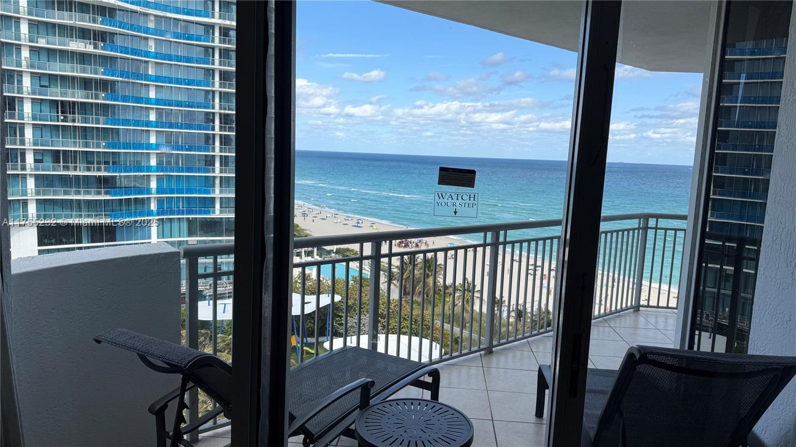 17375 Collins Ave # 1106