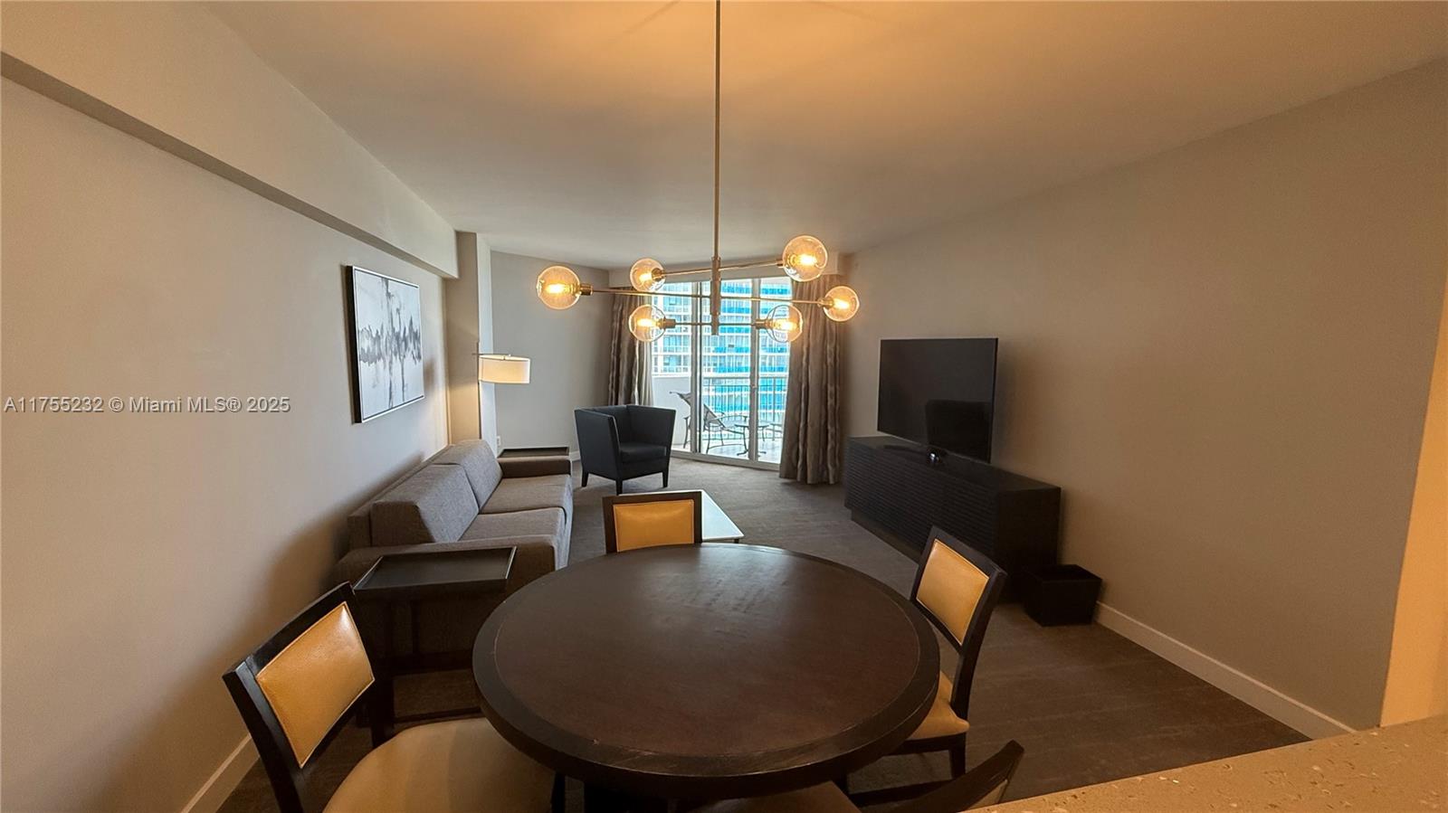17375 Collins Ave # 1106