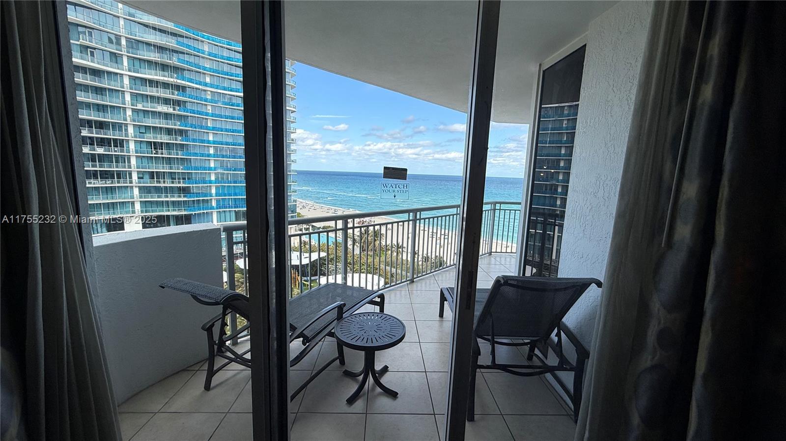 17375 Collins Ave # 1106