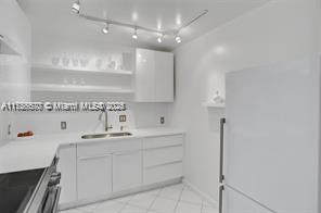 100 Bayview Dr # 1923