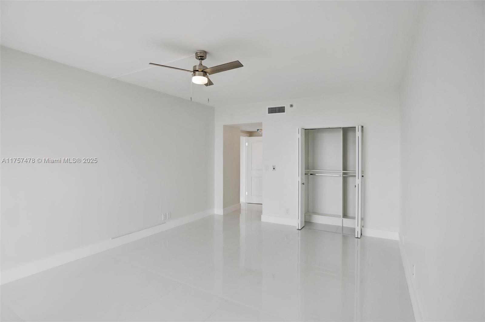 20281 Country Club Dr # 1011