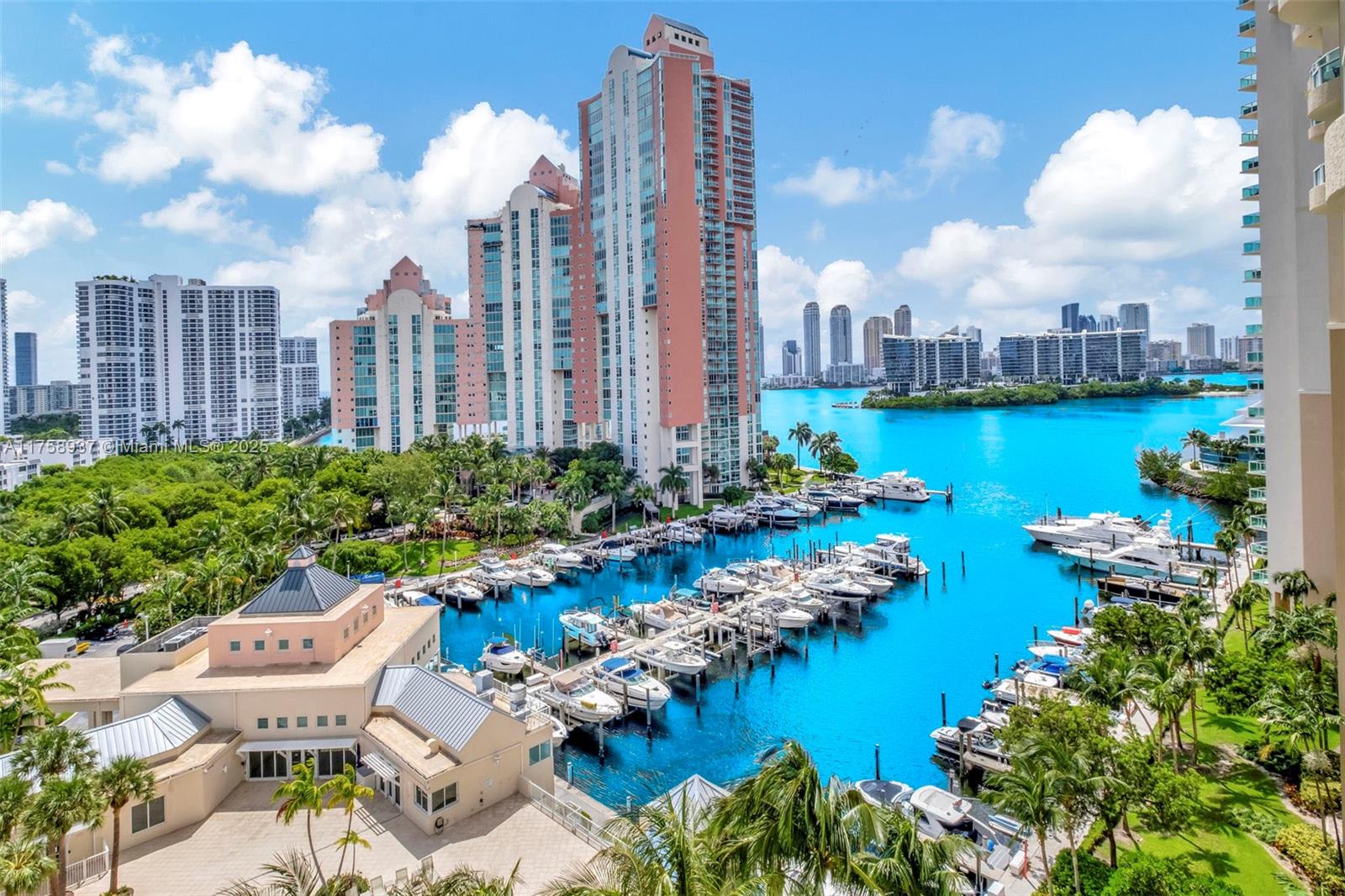 3340 NE 190th St # 1608