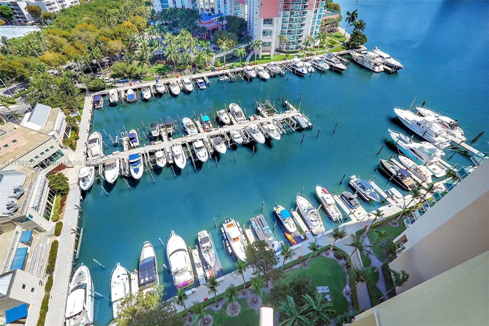 3340 NE 190th St # 1608