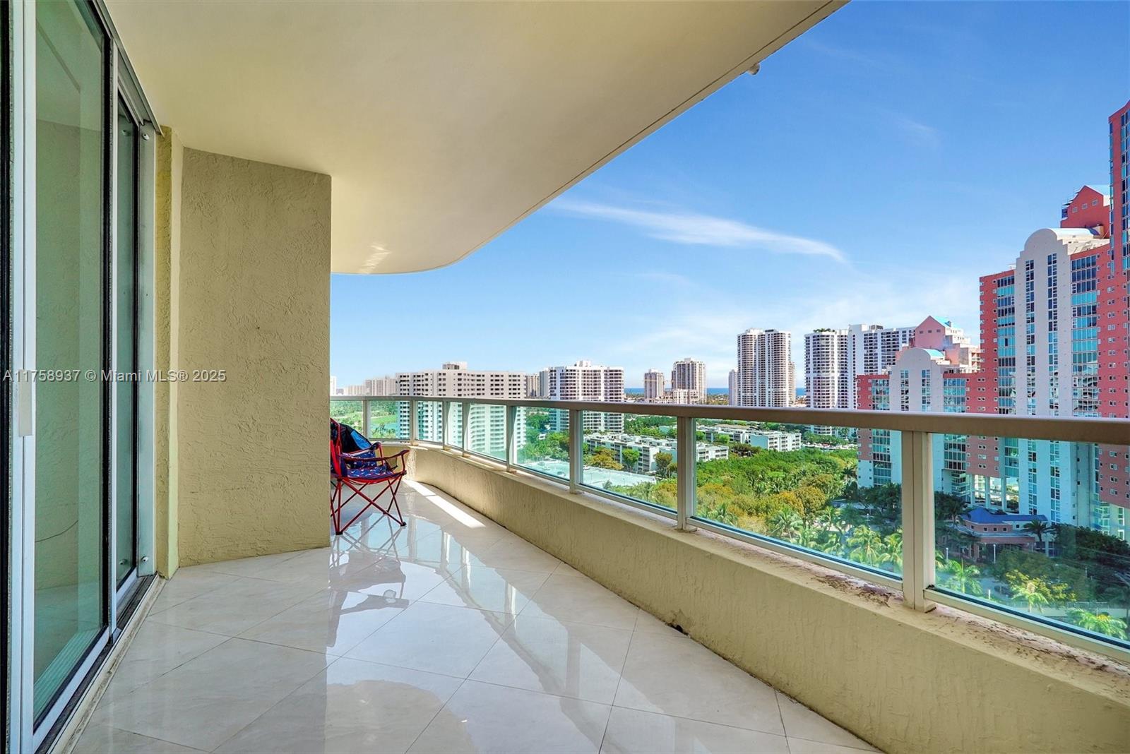 3340 NE 190th St # 1608